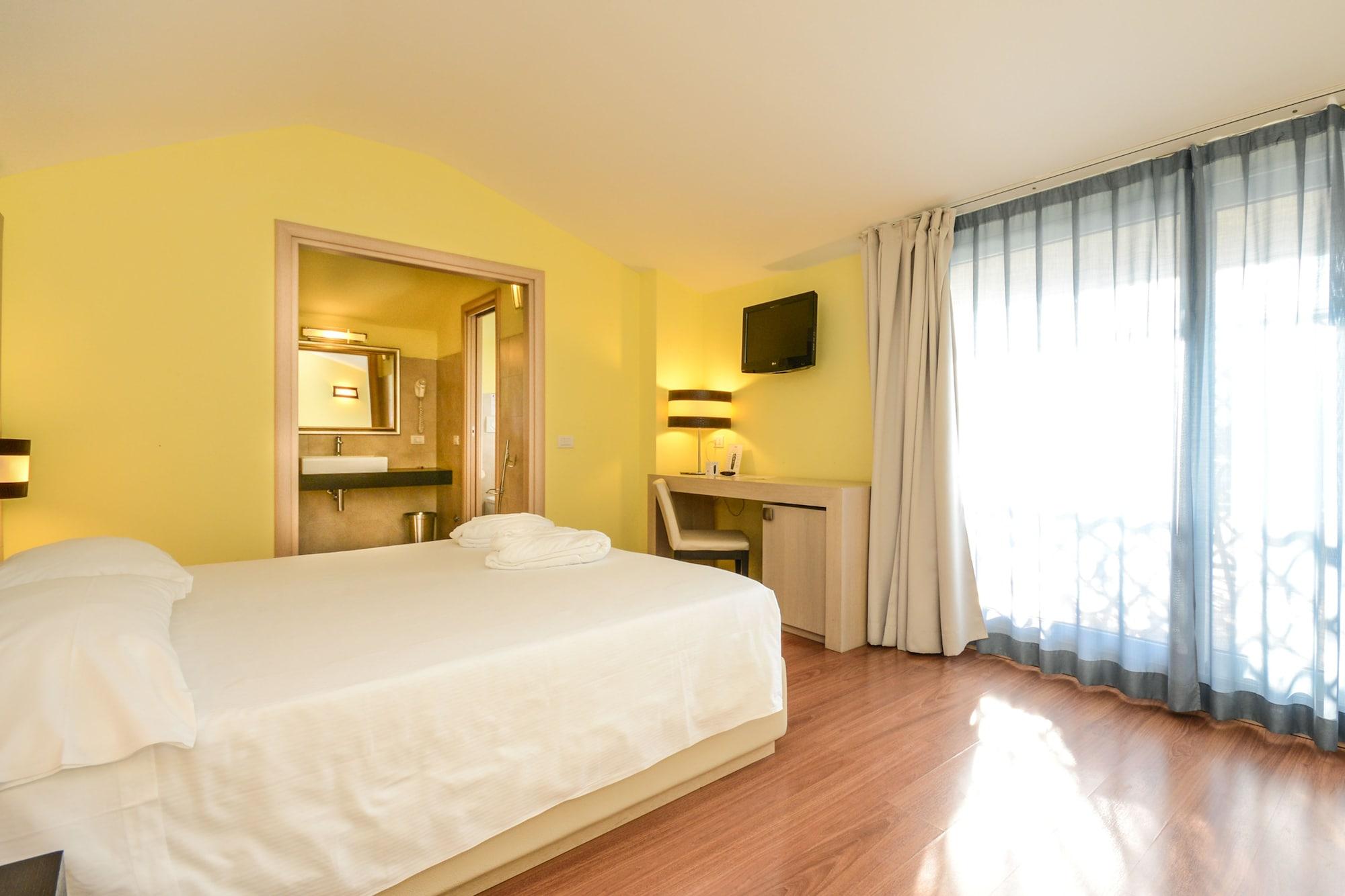 ברשה Regal Hotel מראה חיצוני תמונה